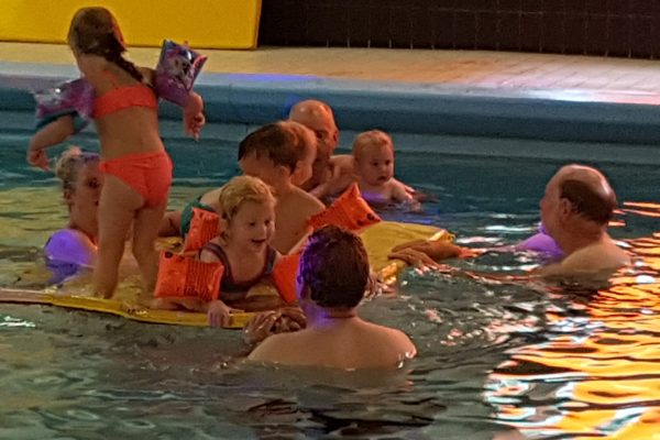 Gezinzwemmen Gezinzwemmen